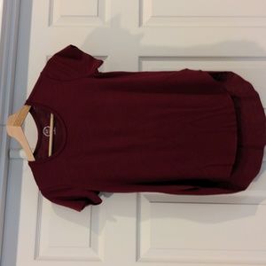 Short sleeved women's top